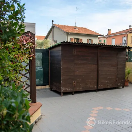 Casa Flowers Apartman *