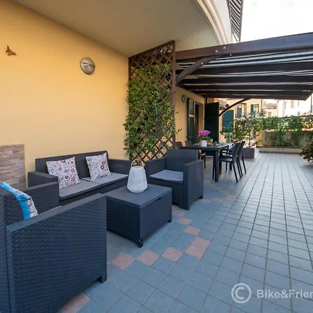 Casa Flowers Apartment Pesaro